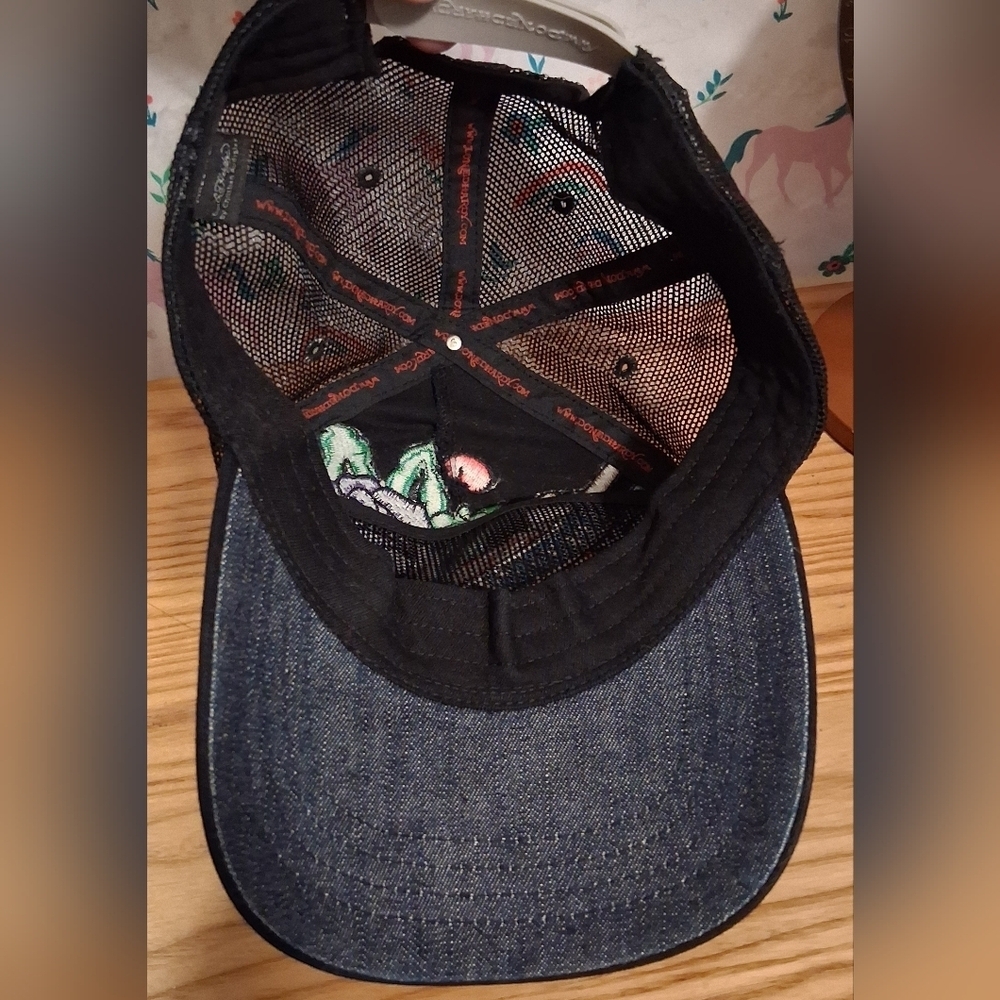 EUC Y2K Don Ed Hardy Black Eternal Love Embroidered Streetwear Trucker Hat Cap - Picture 3 of 7